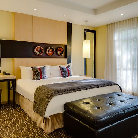 Protea Hotel By Marriott Johannesburg Wanderers מראה חיצוני תמונה